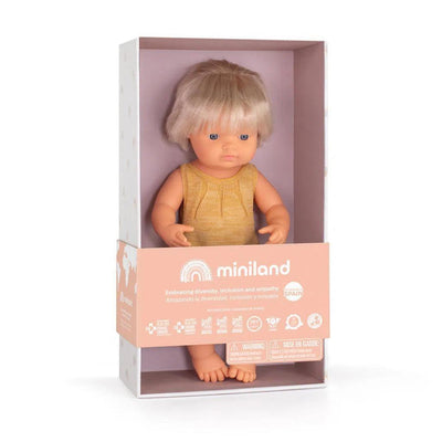 Miniland - Miniland | Europees meisje - 38cm - gekleed - met hoorapparaatje - De Hartjesdief